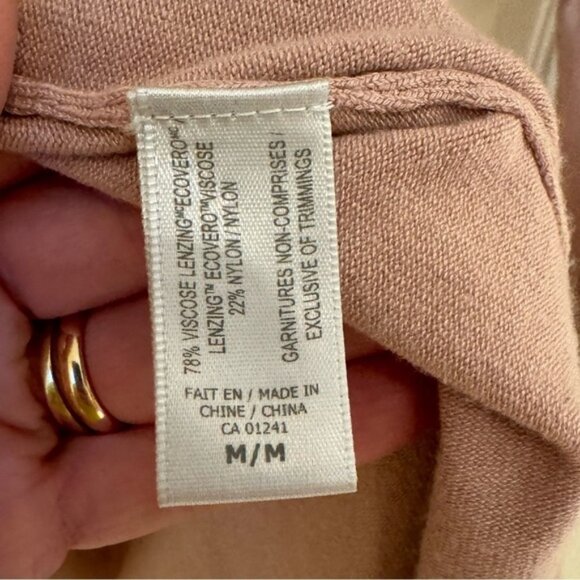 Simons Contemporaine blh pink oversized turtleneck sweater. Size M - Picture 5 of 6